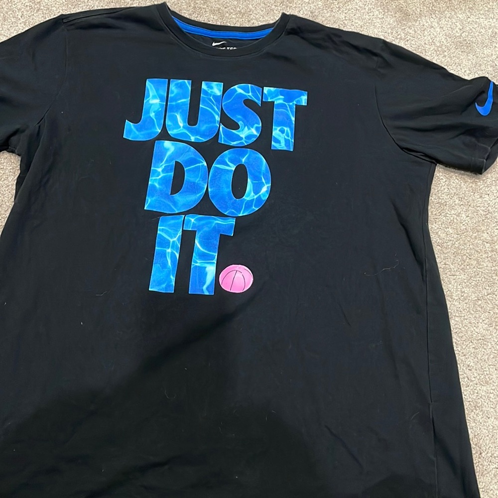 Nike “Just do it” basketball t-shirt. Mens